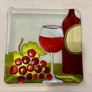 Lori Siebert for Silvestri Glass 10.5” DEMDACO serving plate with wine & grapes.